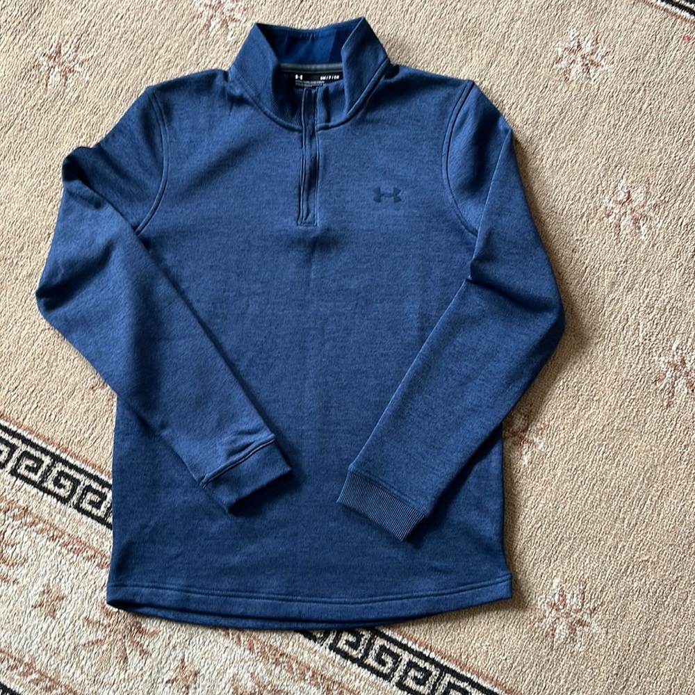 Boys under armor pullover like new size small